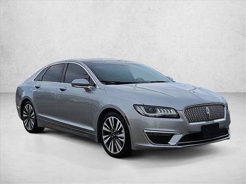 Used 2020 Lincoln MKZ Reserve w/ Elements Package FWD image 3