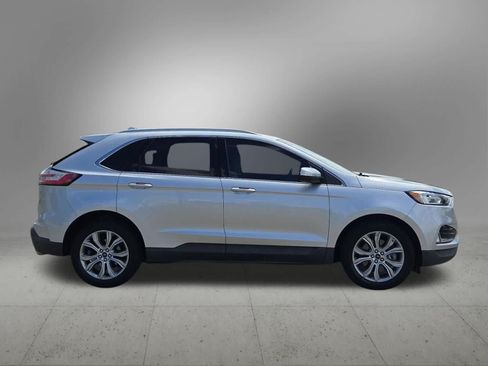 Used 2019 Ford Edge Titanium AWD/4WD image 7
