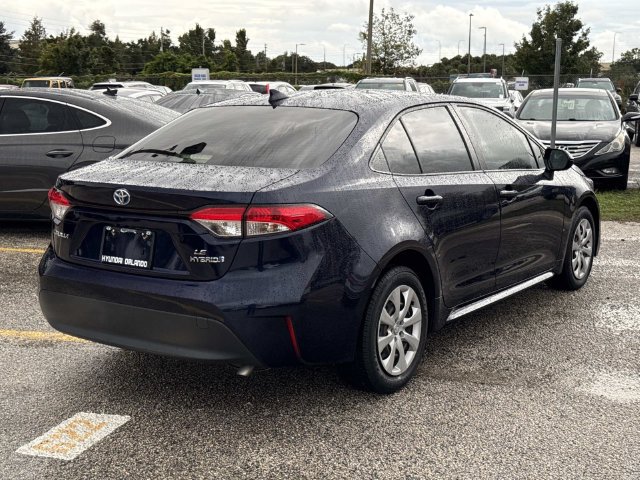 Used 2024 Toyota Corolla LE FWD image 3