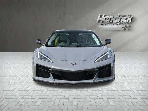 Used 2024 Chevrolet Corvette E-Ray w/ Stealth Interior Trim Package AWD/4WD image 3