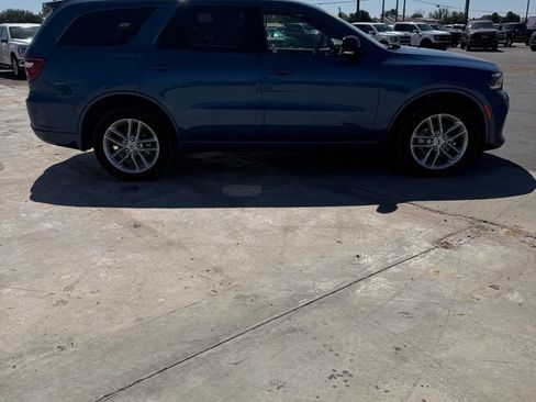 Used 2025 Dodge Durango GT AWD/4WD image 3
