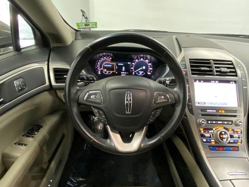 Used 2017 Lincoln MKZ Reserve image 36