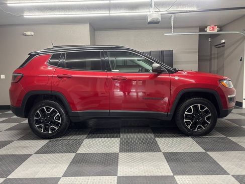 Used 2020 Jeep Compass Trailhawk AWD/4WD image 6
