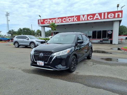 Used 2024 Nissan Kicks S FWD image 1
