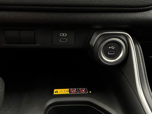 Used 2025 Toyota Grand Highlander FWD image 27