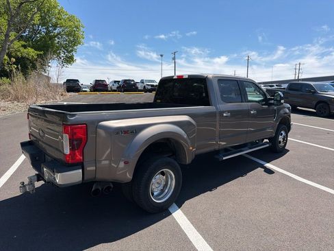 Used 2018 Ford F350 Lariat w/ Lariat Ultimate Package AWD/4WD image 5