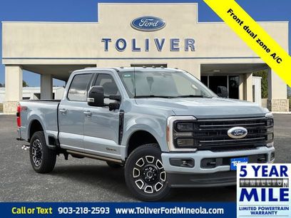 New 2026 Ford F250 Platinum w/ FX4 Off-Road Package