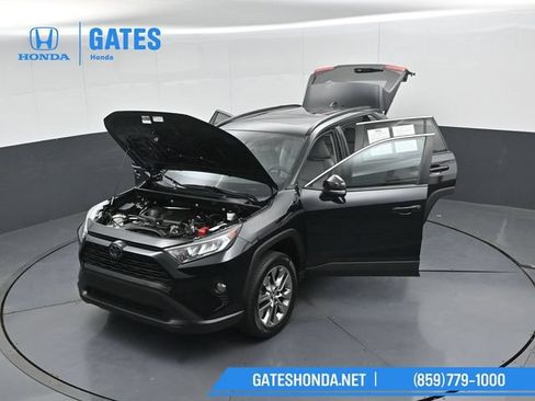 Used 2019 Toyota RAV4 XLE Premium w/ Cold Weather Package AWD/4WD image 53