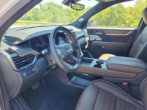 New 2026 GMC Acadia Denali Ultimate FWD image 12