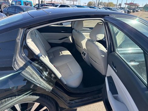 Used 2019 Nissan Altima 2.5 Platinum image 20