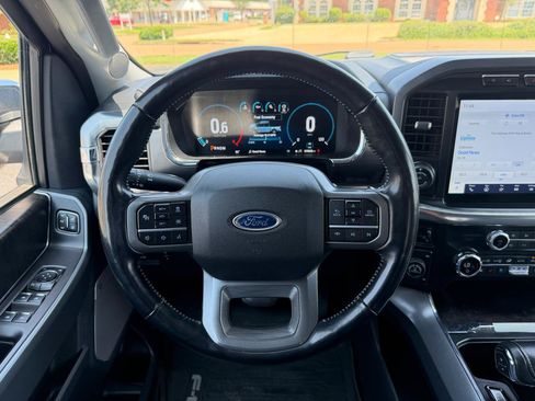 Used 2021 Ford F150 Lariat w/ Equipment Group 502A High AWD/4WD image 18
