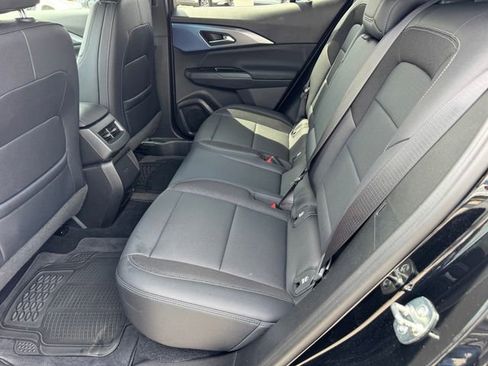 Certified 2025 Chevrolet Equinox EV LT w/ Convenience Package image 12