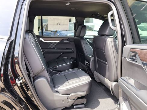 New 2026 GMC Acadia Denali AWD/4WD image 36