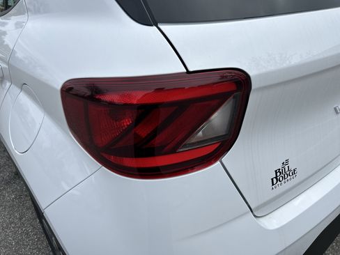 New 2025 Hyundai Venue SEL image 9