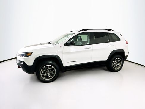 Used 2022 Jeep Cherokee Trailhawk image 4
