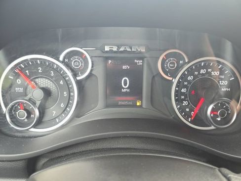Used 2025 RAM 2500 Big Horn AWD/4WD image 12