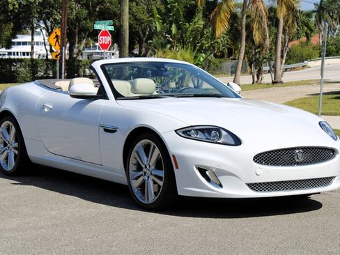 Used 2013 Jaguar XK Convertible RWD image 10