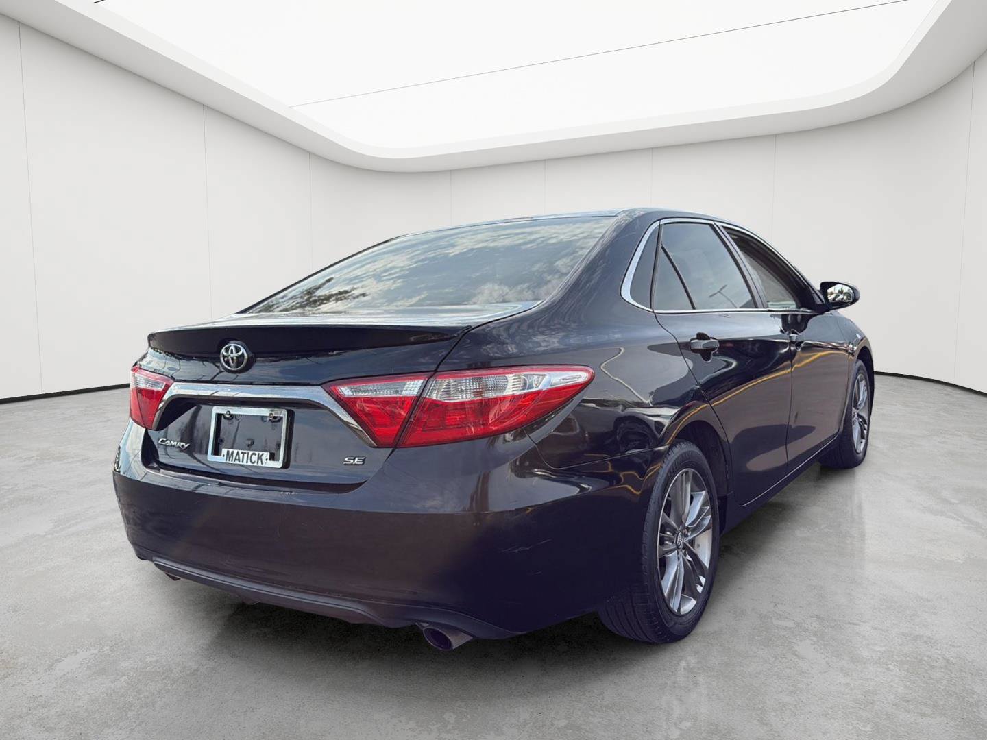 Used 2017 Toyota Camry SE FWD image 24
