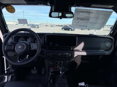 New 2026 Jeep Wrangler Unlimited Rubicon image 23