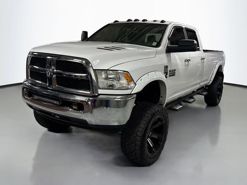 Used 2014 RAM 2500 SLT image 1