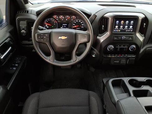 Used 2025 Chevrolet Silverado 1500 Custom image 19