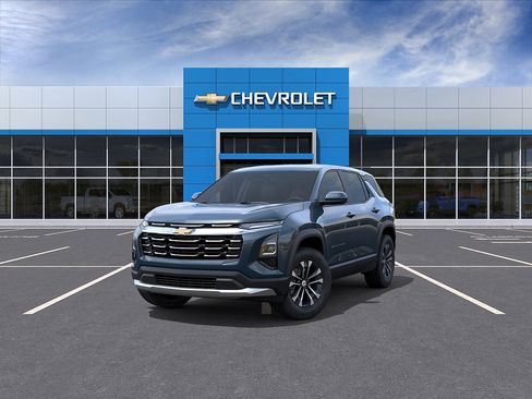 New 2027 Chevrolet Equinox LT w/ Convenience Package II FWD image 8