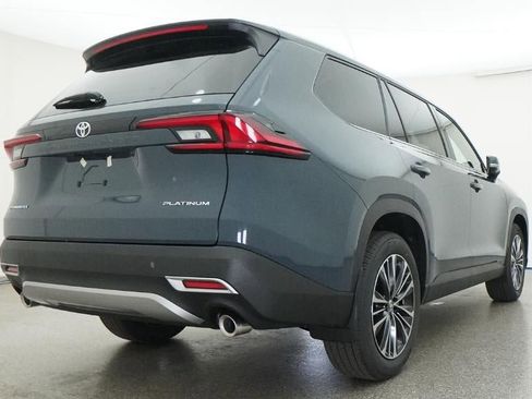 New 2026 Toyota Grand Highlander AWD Hybrid image 24