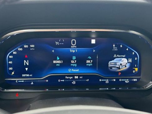 Used 2022 Chevrolet Tahoe LT w/ Luxury Package image 22