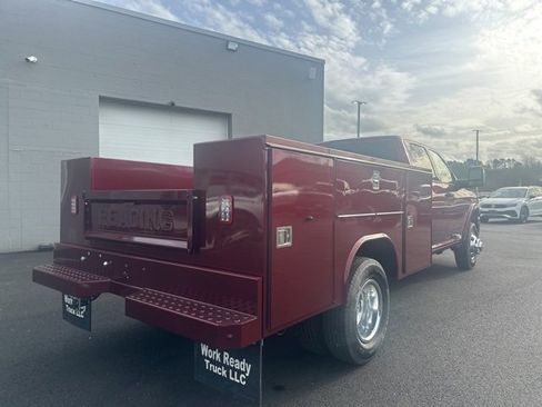 New 2023 RAM 3500 Tradesman w/ Chrome Appearance Group image 4