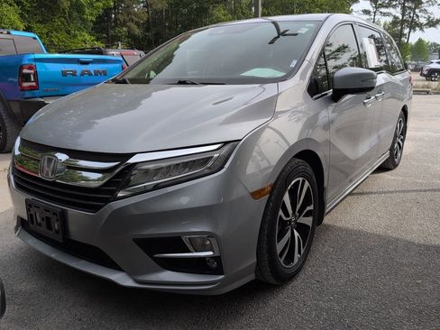Used 2019 Honda Odyssey Elite image 2