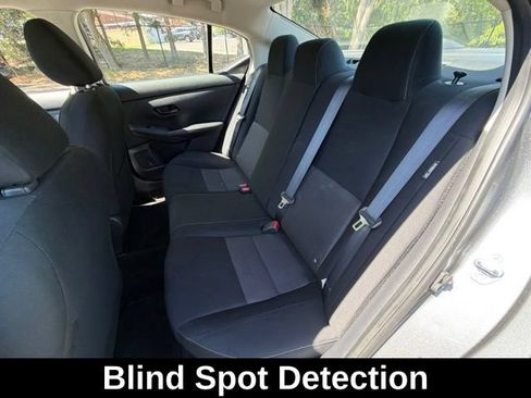 Used 2024 Nissan Sentra SV FWD image 17