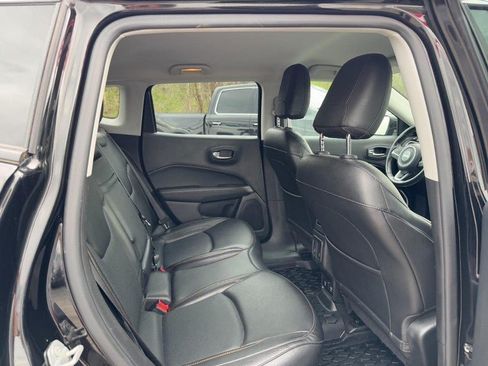 Used 2020 Jeep Compass Limited AWD/4WD image 12