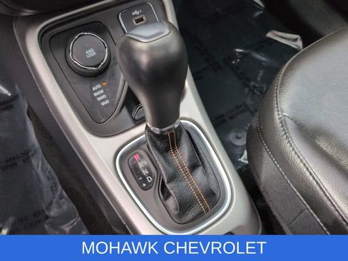 Used 2020 Jeep Compass Latitude AWD/4WD image 17