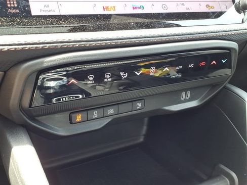 New 2026 Jeep Cherokee Limited AWD/4WD image 18