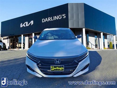 Used 2022 Honda Accord Sport image 2