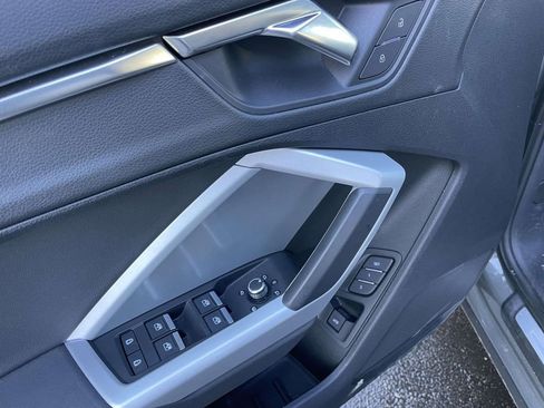 Used 2023 Audi Q3 2.0T Premium w/ Convenience Package image 26