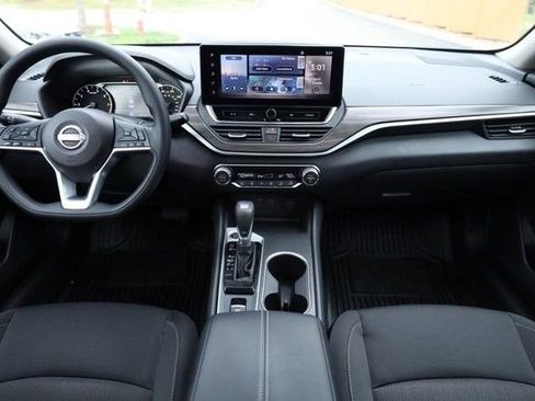 Certified 2025 Nissan Altima 2.5 SV w/ SV Special Edition Package image 22