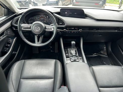 Used 2019 MAZDA MAZDA3 Sedan w/ Preferred Package FWD image 16