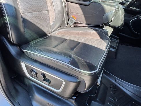 Used 2019 RAM 1500 Laramie AWD/4WD image 24
