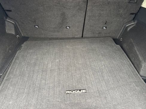 Used 2024 Nissan Rogue S image 16