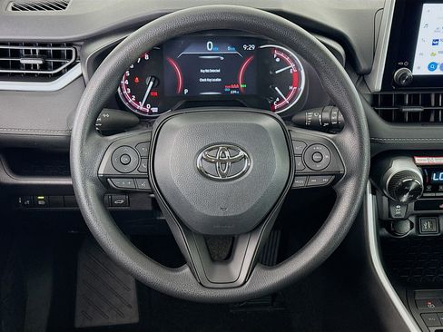 Used 2025 Toyota RAV4 XLE w/ Convenience Package image 18
