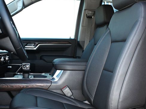 New 2026 GMC Sierra 1500 SLT w/ SLT Premium Package image 22