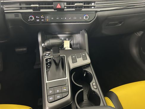 New 2026 Kia Sportage EX w/ EX Panorama Roof Package image 31