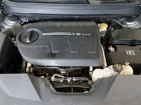 Used 2019 Jeep Cherokee Limited image 47