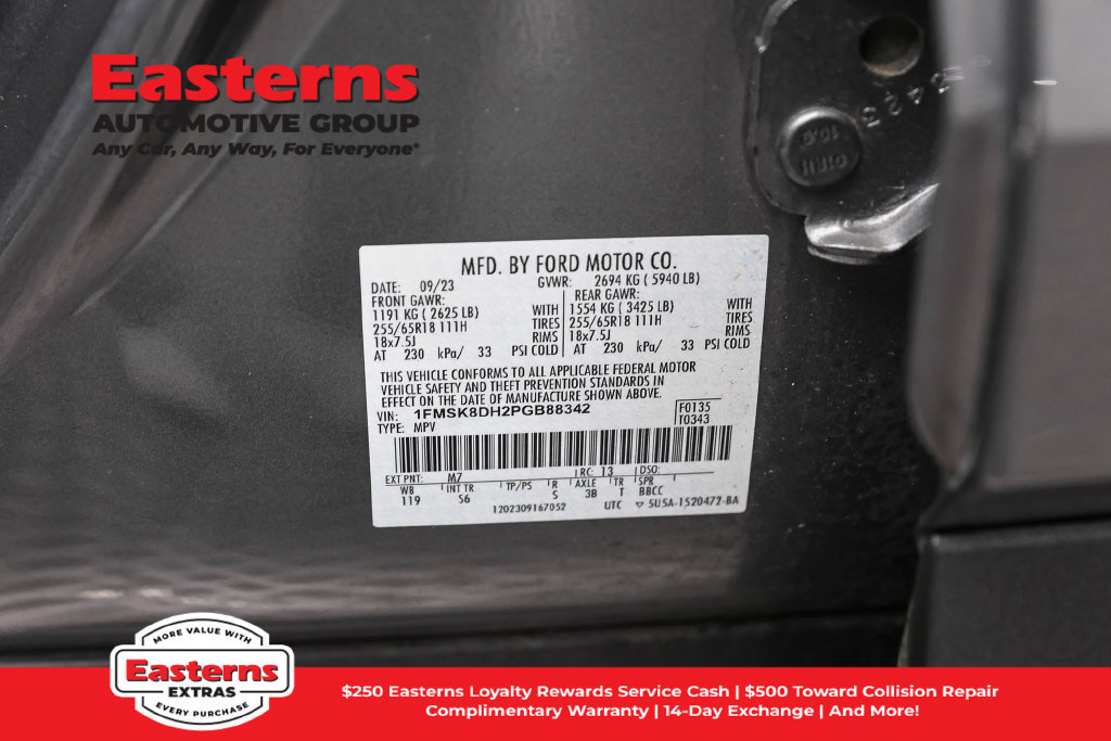 Used 2023 Ford Explorer XLT w/ Equipment Group 202A AWD/4WD image 37