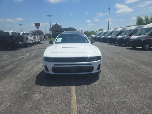 Used 2026 Dodge Charger Scat Pack w/ Blacktop Package AWD/4WD image 3