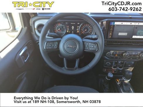 New 2026 Jeep Gladiator Willys image 13