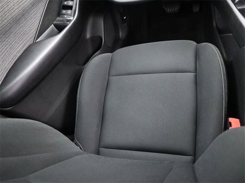 Used 2023 Nissan Rogue S image 13