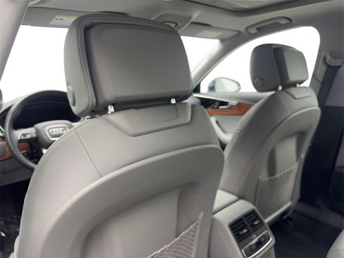 Used 2022 Audi A4 2.0T Premium Plus w/ Premium Plus Package image 37