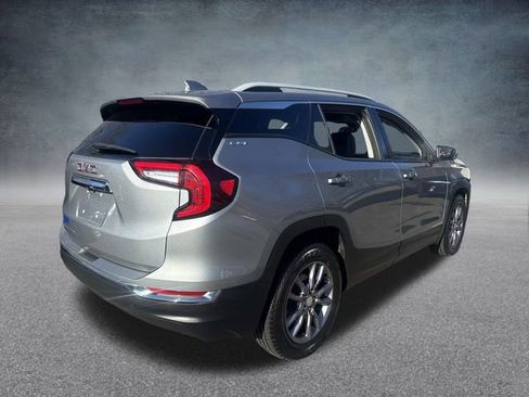 Used 2023 GMC Terrain SLT image 9